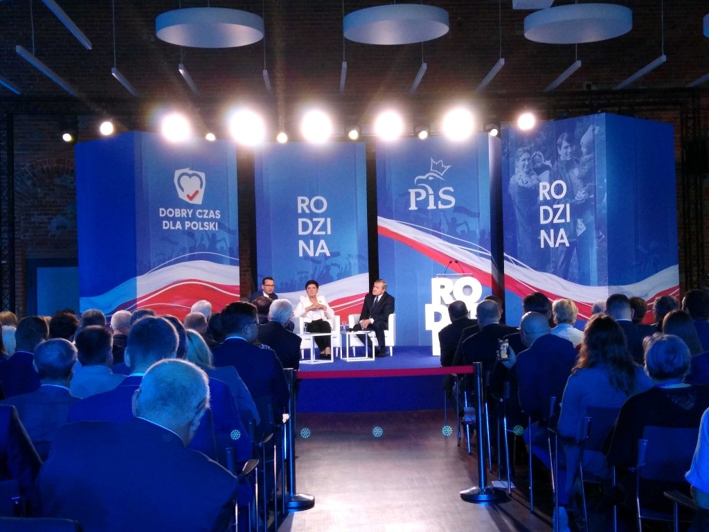 Premier na konwencji wyborczej PiS w Łodzi: wylosowaliśmy drugą kadencję, a PO piąty rok w opozycji [WIDEO] - Zdjęcie główne