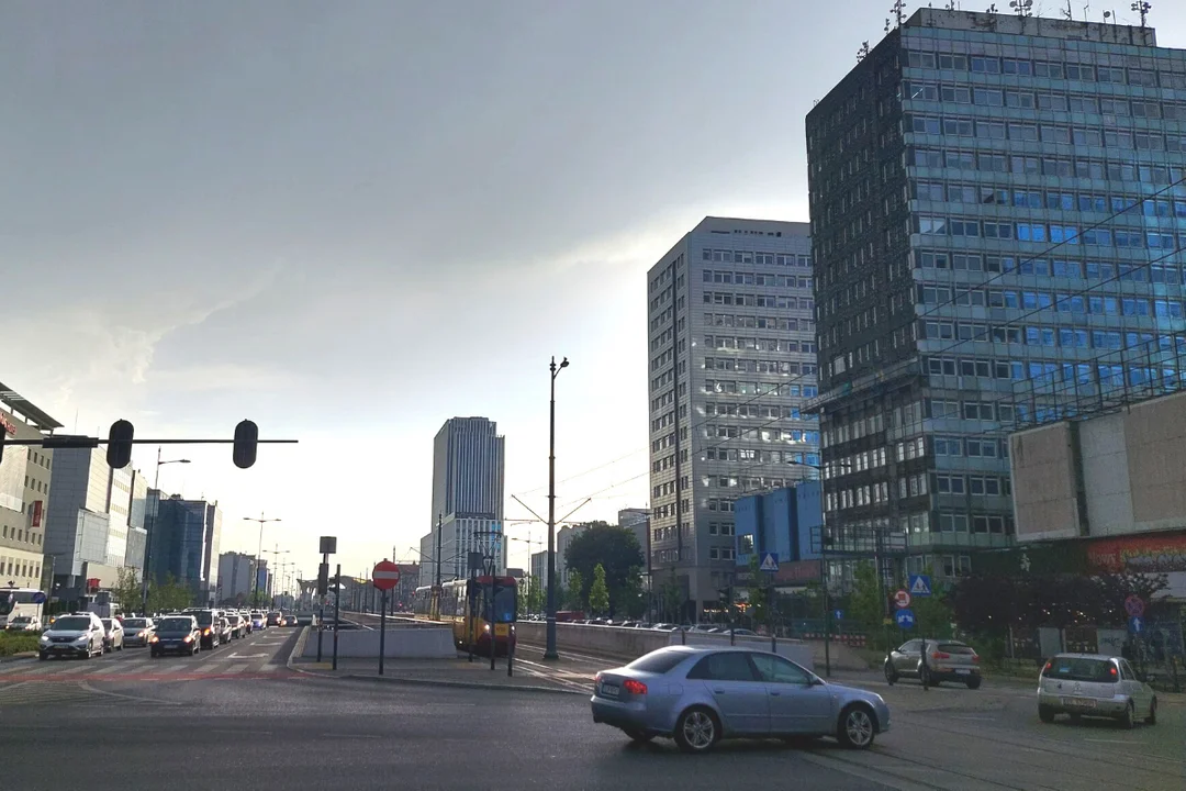 Droższe przejazdy w komunikacji miejskiej. Mieszkańcy Łodzi się zbuntowali i tworzą lokalny BlaBlaCar! - Zdjęcie główne