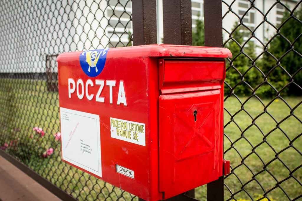 Poczta Polska zacznie sprzedawać maseczki - Zdjęcie główne