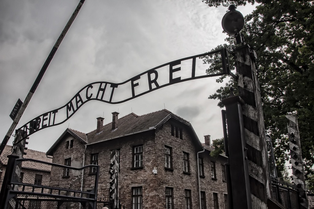 Poruszające przemówienie byłego więźnia łódzkiego getta: „Auschwitz nie spadło z nieba” - Zdjęcie główne