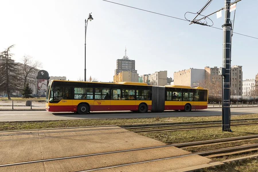 Autobusy MPK Łódź nie jeżdżą Kilińskiego. Co się znowu stało? - Zdjęcie główne