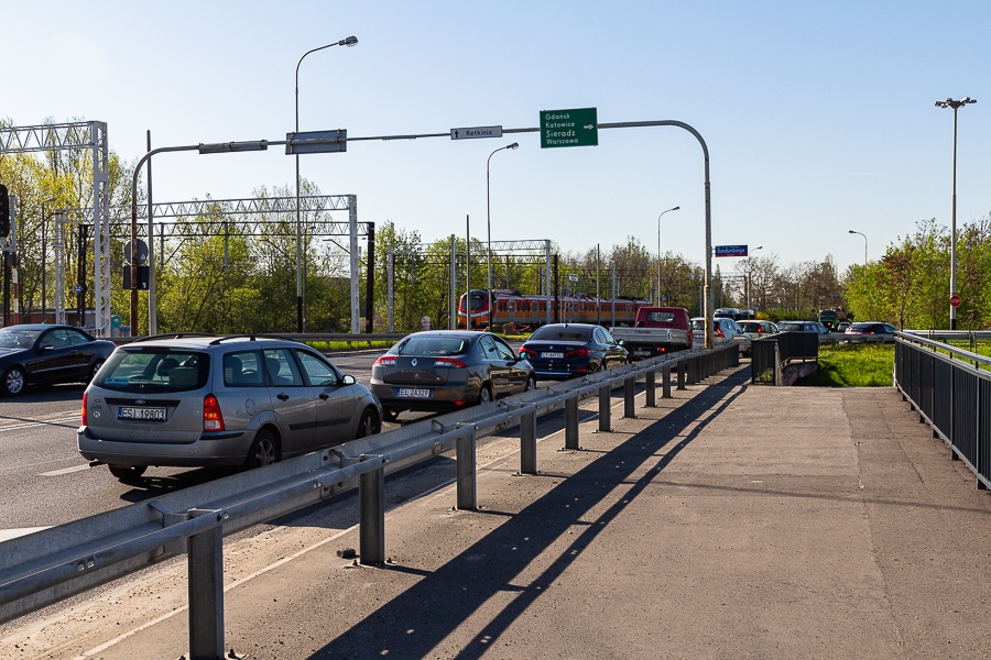 MPK Łódź, podróż samochodem czy rowerem? Czym najszybciej jeździć po Łodzi?  - Zdjęcie główne