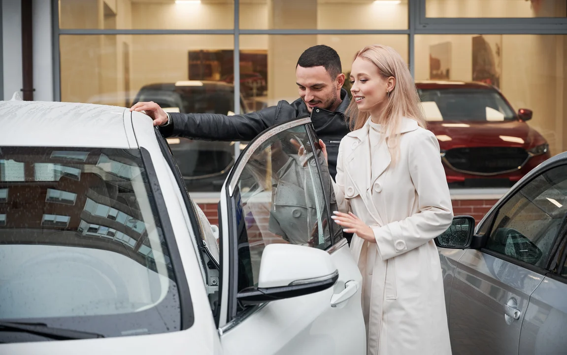 Rejestracja samochodu a ubezpieczenie - co warto wiedzieć? - Zdjęcie główne