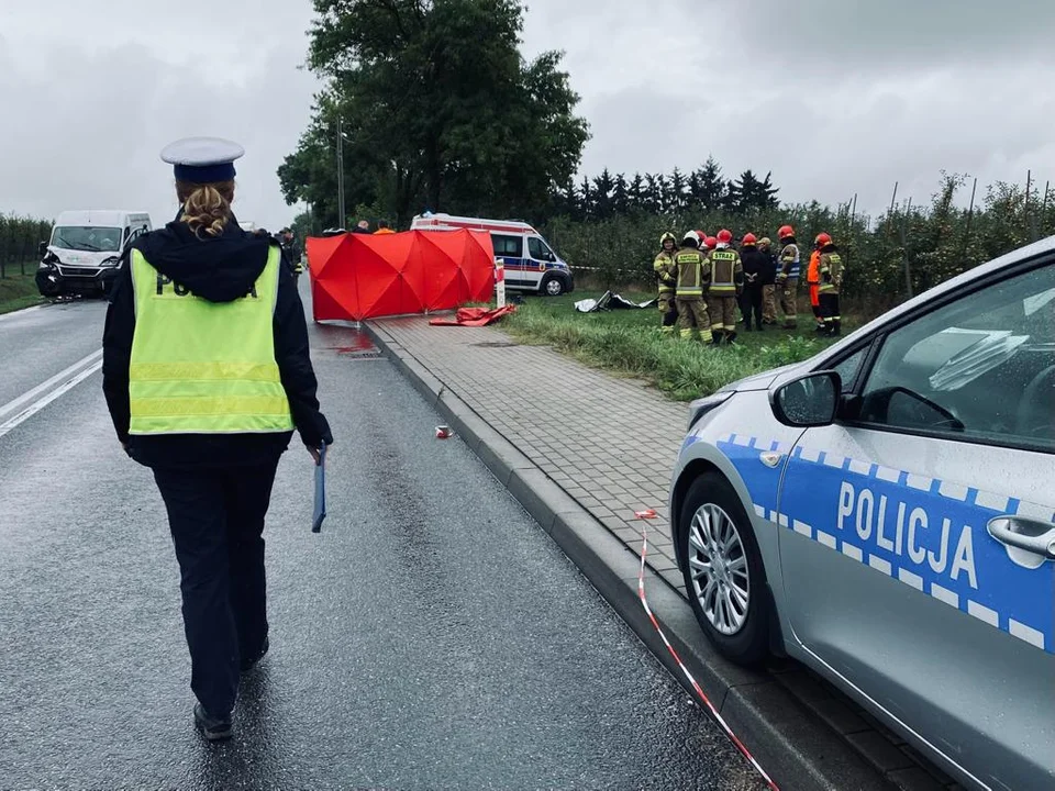 Trzy ofiary śmiertelne w tym dwóch nastolatków! BMW zderzyło się z "dostawczakiem" - Zdjęcie główne