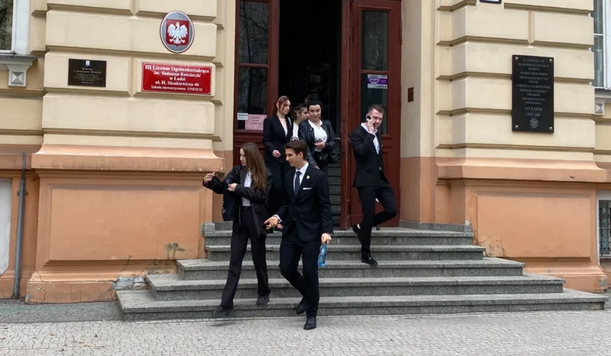 Wyniki matur 2022. Jak poszło maturzystom z Łodzi i regionu?   - Zdjęcie główne