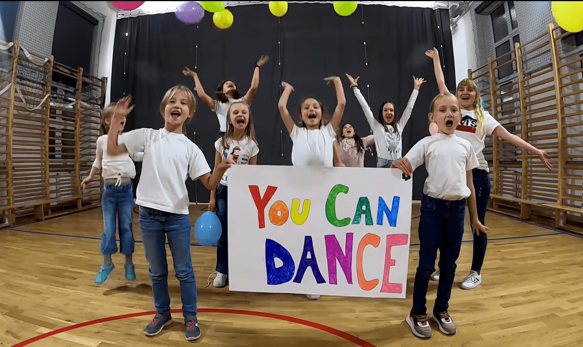 Uczniowie łódzkich podstawówek w konkursie YOU CAN DANCE. Pomóż im spełnić marzenia! [wideo] - Zdjęcie główne