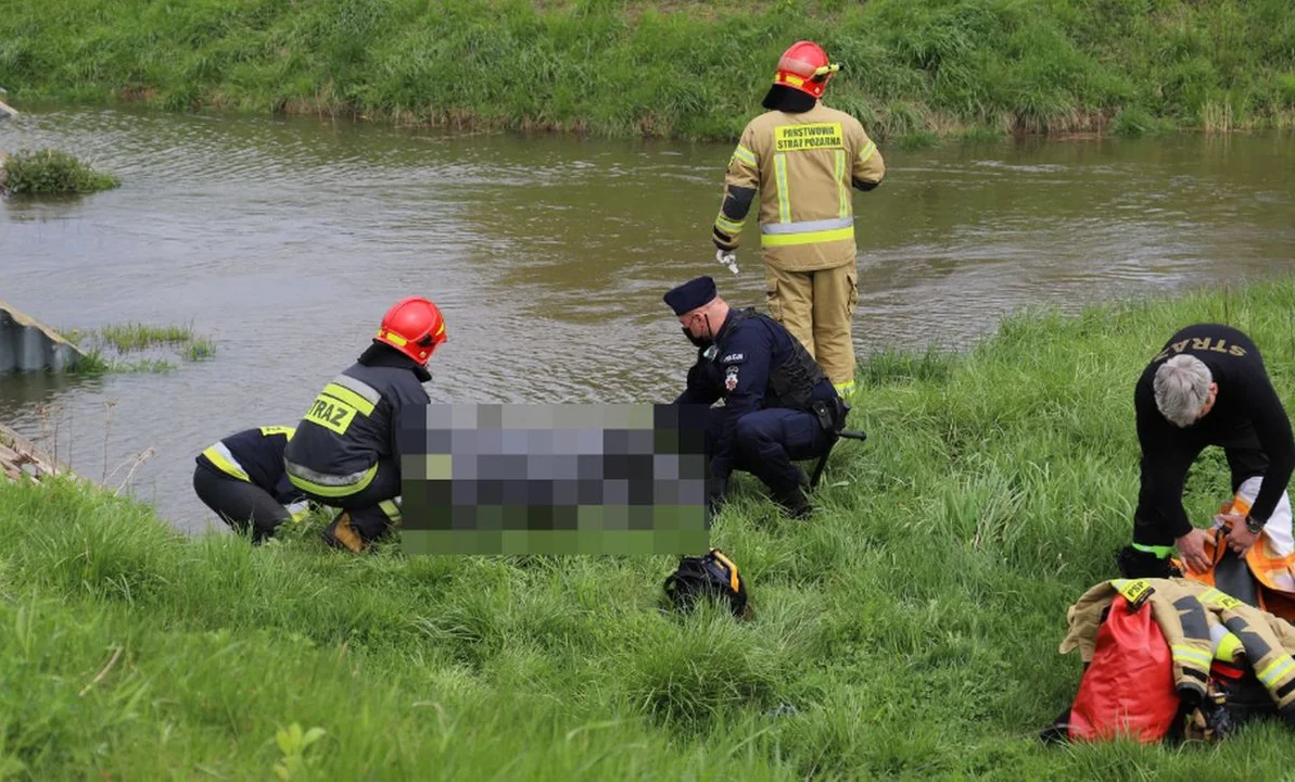Tragedia w Łodzi. W zbiorniku wodnym znaleziono ciało mężczyzny - Zdjęcie główne