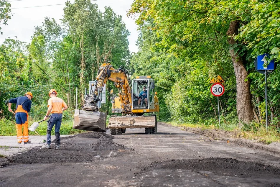 Ważna ulica na Teofilowie zostanie zamknięta przez drogowców. Autobusy skrócą swoje trasy. Od kiedy? - Zdjęcie główne