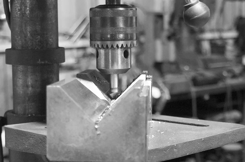 Automatyzacja a obróbka CNC - Zdjęcie główne