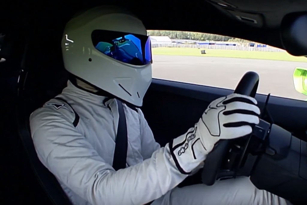 Stig z Top Gear za kierownicą w Lamborghini Gallardo na torze pod Łodzią - Zdjęcie główne
