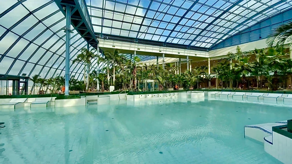 Egzotyczne sauny, baseny pod palmami, tropiki Suntago! [WIDEO | ZDJĘCIA] - Zdjęcie główne