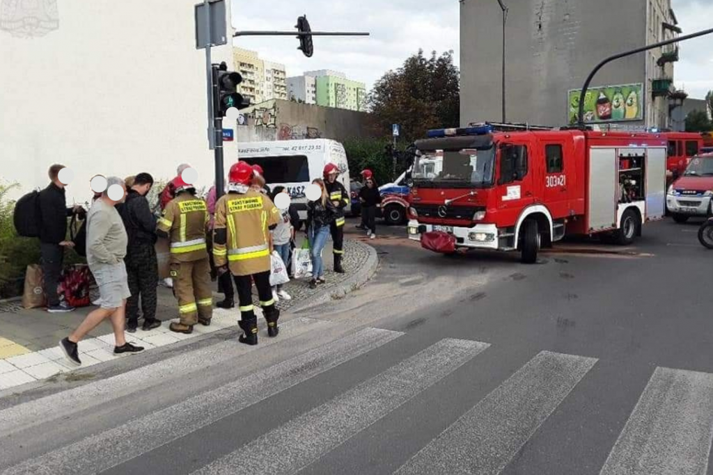 Groźny wypadek w centrum Łodzi. Pięć osób rannych! - Zdjęcie główne
