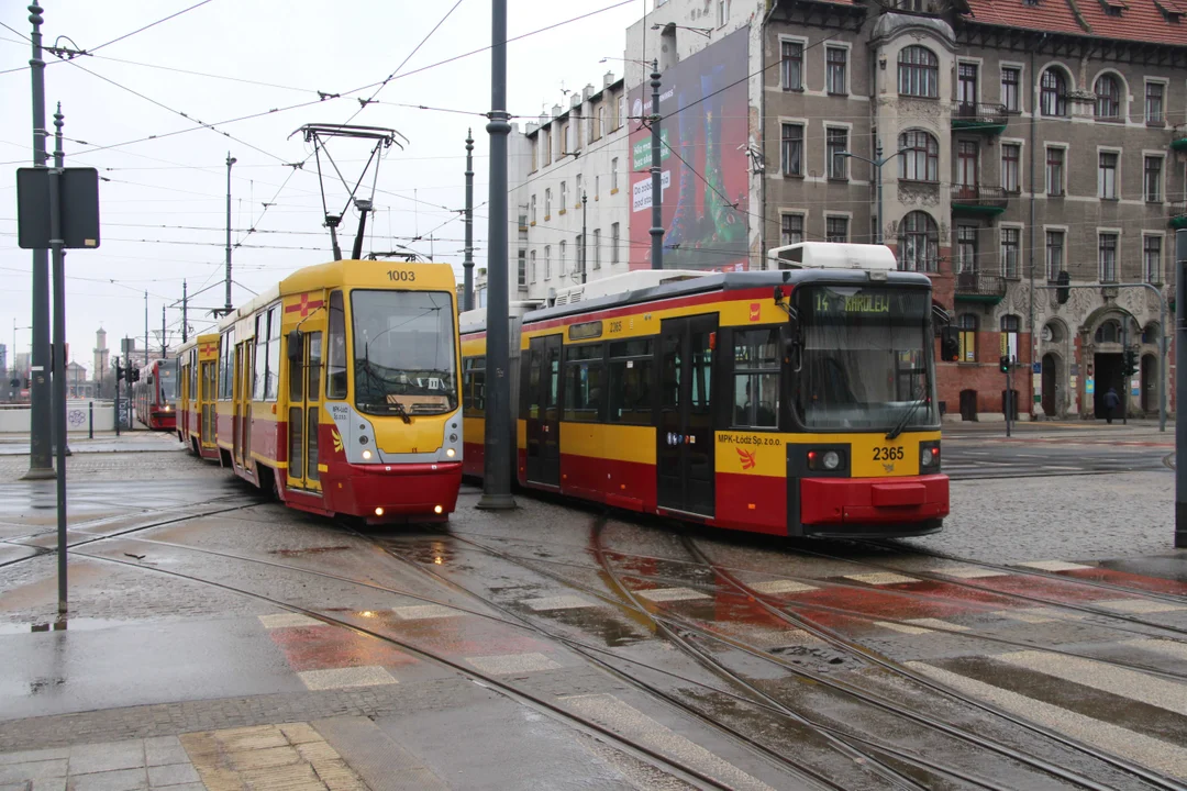 Zmiany w kursowaniu tramwajów i autobusów MPK Łódź. Ulicami Łodzi przejdzie Orszak Trzech Króli. Kilka godzin później odbędzie się także bieg - Zdjęcie główne
