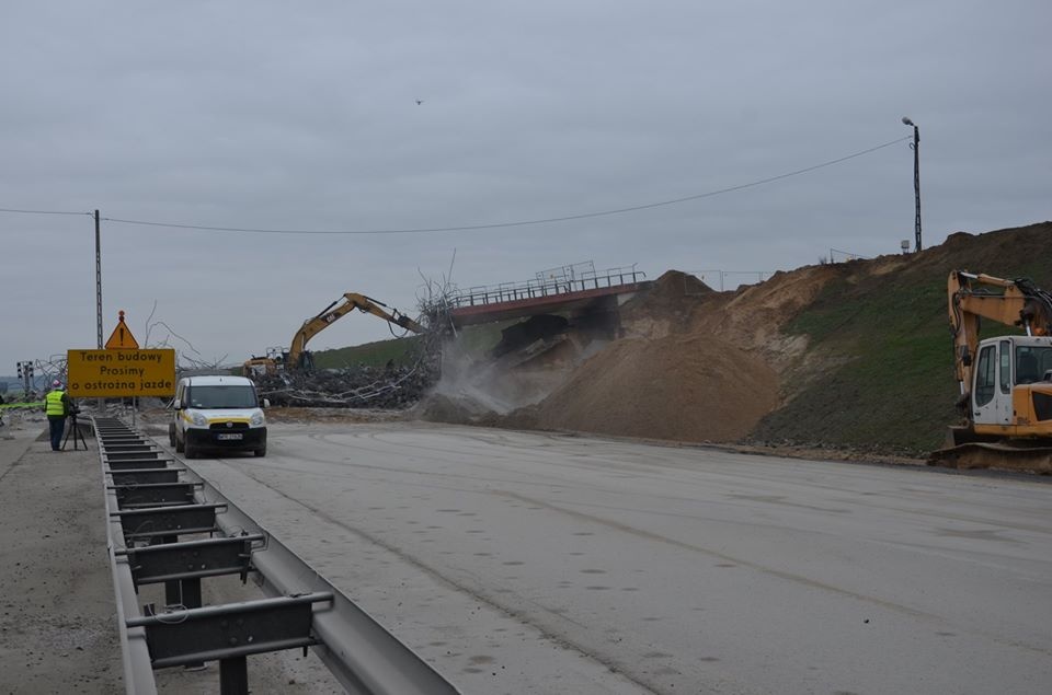 Wyburzone 6 wiaduktów na A1! Trasa pod Łodzią znów przejezdna [ZDJĘCIA] - Zdjęcie główne