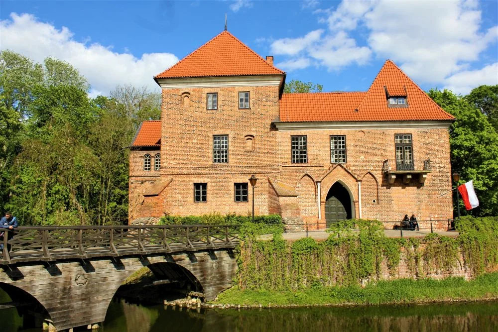 Zamki i pałace województwa łódzkiego - Zdjęcie główne