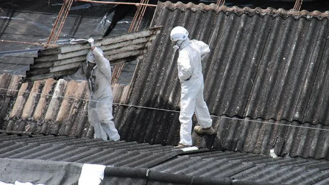 Masz do oddania azbest lub potrzebujesz środków na budowę przydomowej oczyszczalni? Miasto ogłosiło właśnie nabór dwóch ważnych wniosków - Zdjęcie główne