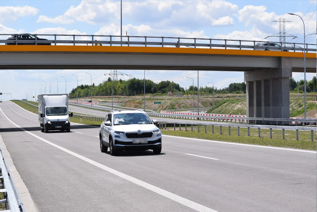 Kierowcy jeżdżą nową trasą. S14 już otwarta [zdjęcia] - Zdjęcie główne