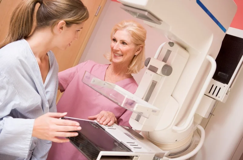 Profilaktyka najskuteczniejszym narzędziem w walce z rakiem. Bezpłatna mammografia w Zgierzu i okolicach - Zdjęcie główne