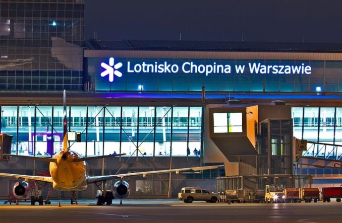 Lotnisko Chopina w kwietniu 2020 r. obsłużyło 13 tys. pasażerów - 99,1 proc mniej niż rok wcześniej - Zdjęcie główne